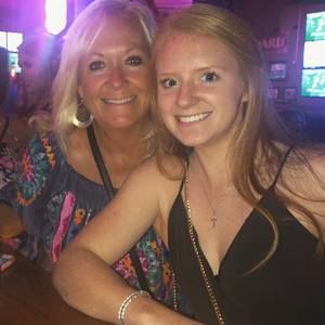 Meet your Posher, Catie